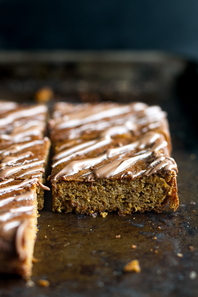 These flourless pumpkin pie bars are so tender and fudgy that you'd never know they're 100% healthy and made with NO flour, butter, oil, or refined sugar! | runningwithspoons.com