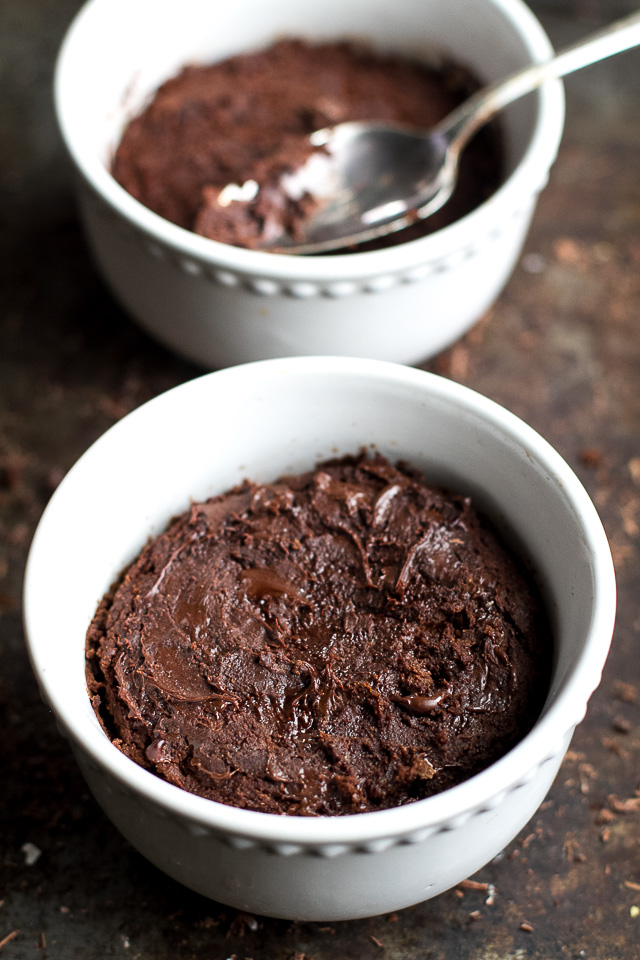 This healthy Two Minute Sweet Potato Brownie recipe is so fudgy, dense, and chocolatey, that you'd never be able to tell it's made with NO flour, NO butter, and NO oil! | runningwithspoons.com {vegan, paleo, gluten free}