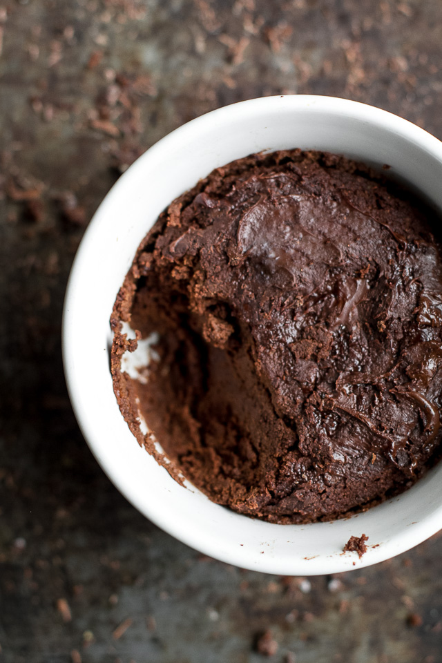 This healthy Two Minute Sweet Potato Brownie recipe is so fudgy, dense, and chocolatey, that you'd never be able to tell it's made with NO flour, NO butter, and NO oil! | runningwithspoons.com {vegan, paleo, gluten free}