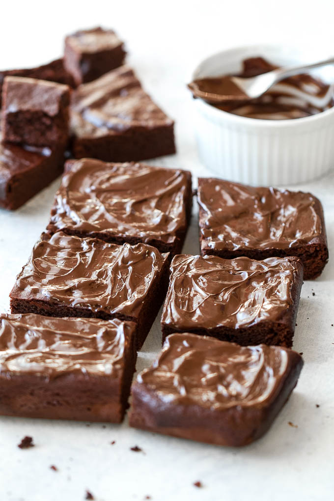 Flourless Sweet Potato Brownies made in the blender with only 7 ingredients! They’re grain-free, oil-free, dairy-free, and refined-sugar-free, so they make a deliciously healthy gluten-free treat for when those chocolate cravings hit | runningwithspoons.com