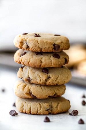 Grain Free Vegan Chocolate Chip Cookies | running with spoons